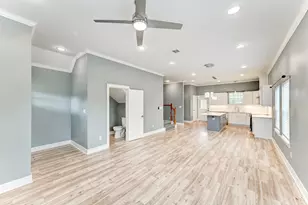 4927 E Ridge Creek Dr, Houston, TX 77053 - Photo 8