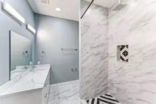 4927 E Ridge Creek Dr, Houston, TX 77053 - Photo 18