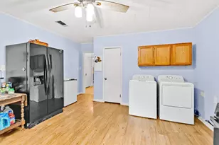 1720 18th St, Huntsville, TX 77340 - Photo 16