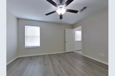 680 Totem Trail Drive, La Marque, TX 77568 - Photo 8