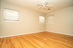 4829 Hummingbird St, Houston, TX 77035 - Photo 6