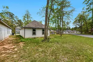 24617 Pools Creek Way Way, Huntsville, TX 77320 - Photo 14