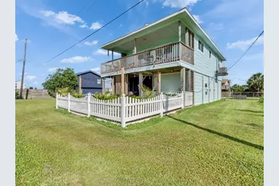16531 Lewis Scott Road, Jamaica Beach, TX 77554 - Photo 2