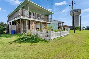 16531 Lewis Scott Rd, Jamaica Beach, TX 77554 - Photo 2