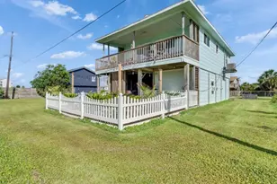 16531 Lewis Scott Rd, Jamaica Beach, TX 77554 - Photo 1