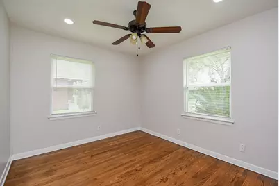 7406 Schiller Street, Houston, TX 77055 - Photo 22