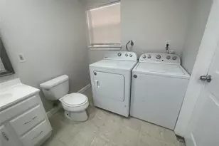 7406 Schiller St, Houston, TX 77055 - Photo 24