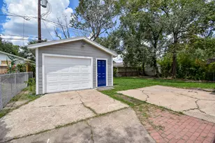 7406 Schiller St, Houston, TX 77055 - Photo 28