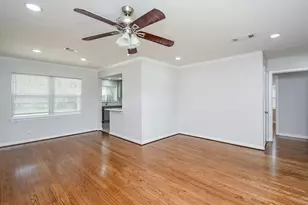 7406 Schiller St, Houston, TX 77055 - Photo 6