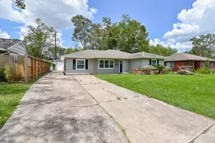 7406 Schiller St, Houston, TX 77055 - Photo 30