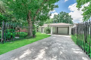 1305 Winchester Dr, Richmond, TX 77469 - Photo 2