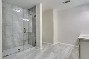 14442 Junction Pl Dr, Houston, TX 77045 - Photo 10