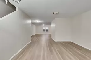 14442 Junction Pl Dr, Houston, TX 77045 - Photo 8