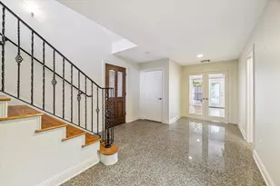 1231 W Pierce St, Houston, TX 77019 - Photo 4