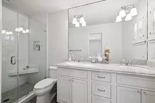 737 Country Ln, Houston, TX 77024 - Photo 16
