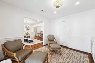 737 Country Ln, Houston, TX 77024 - Photo 6