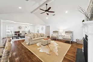 737 Country Ln, Houston, TX 77024 - Photo 12