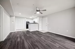 1710 W T C Jester Blvd, Houston, TX 77008 - Photo 2