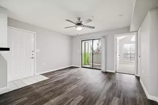 1710 W T C Jester Blvd, Houston, TX 77008 - Photo 1