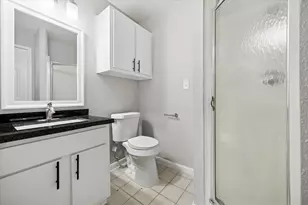 1710 W T C Jester Blvd, Houston, TX 77008 - Photo 10