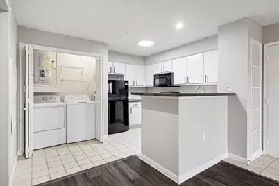 1710 W T C Jester Boulevard #5104, Houston, TX 77008 - Photo 4