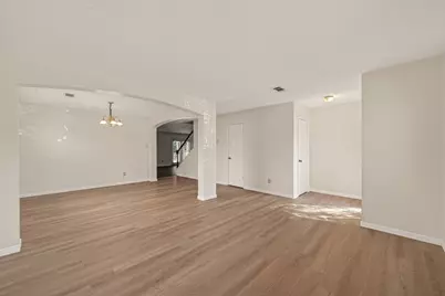 15910 Clayton Bend Drive, Houston, TX 77082 - Photo 8