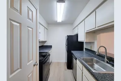 5711 Sugar Hill Drive #26, Houston, TX 77057 - Photo 14