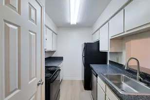 5711 Sugar Hill Dr, Houston, TX 77057 - Photo 14