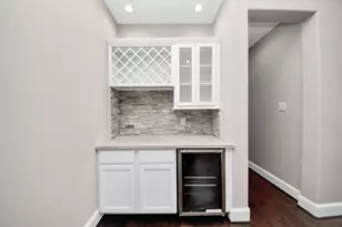 239 W 27th St, Houston, TX 77008 - Photo 18