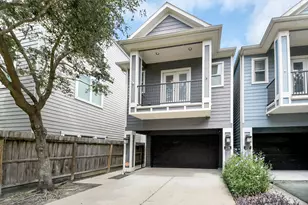 239 W 27th St, Houston, TX 77008 - Photo 2