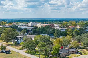 222 N Harris St, Bellville, TX 77418 - Photo 40