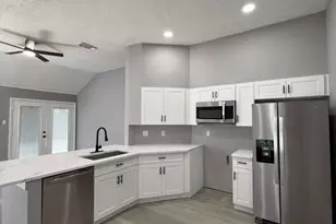 1019 Western Springs Dr, Katy, TX 77450 - Photo 6