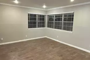 6027 Woodbrook Ln, Houston, TX 77008 - Photo 4