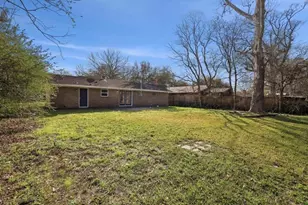8670 Newfield Ln, Beaumont, TX 77707 - Photo 6