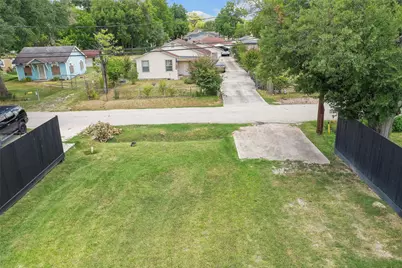 213 Sylvester Road, Houston, TX 77009 - Photo 14