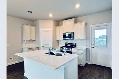 111 County Road 5102B, Cleveland, TX 77327 - Photo 6