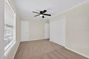 1221 Cedar Post Ln, Houston, TX 77055 - Photo 20