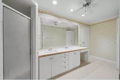 1918 Ashford Hollow Lane, Houston, TX 77077 - Photo 14