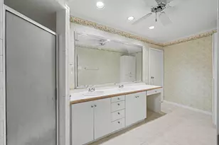 1918 Ashford Hollow Ln, Houston, TX 77077 - Photo 14