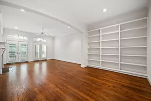 1918 W Bell St, Houston, TX 77019 - Photo 16
