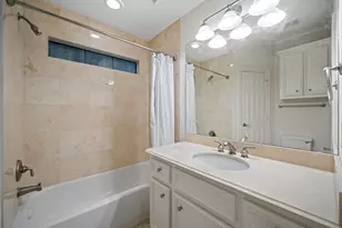 1918 W Bell St, Houston, TX 77019 - Photo 8