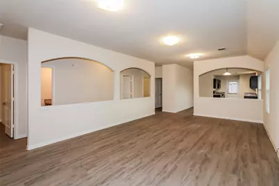 5538 Plantation Forest Drive, Katy, TX 77449 - Photo 6