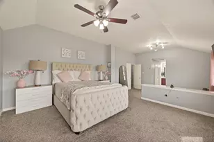 579 Rivergrove Dr, Houston, TX 77015 - Photo 14