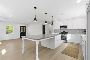 10036 Tri City Beach Rd, Baytown, TX 77523 - Photo 10