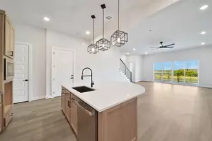 4410 Tucker Ln, Seabrook, TX 77586 - Photo 8