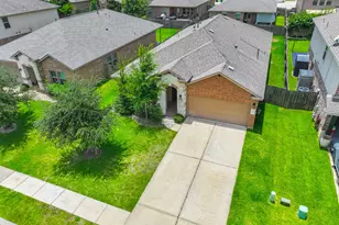 138 Meadow Grove Dr, Conroe, TX 77384 - Photo 4