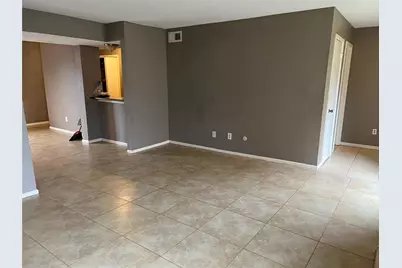 84 W Park West Drive, Houston, TX 77072 - Photo 6