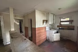 302 E Wayside Ave, Wharton, TX 77488 - Photo 10