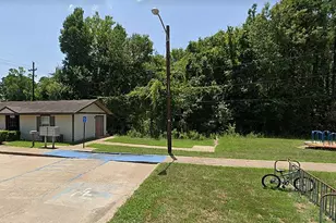 1100 S Adams St, Carthage, TX 75633 - Photo 2