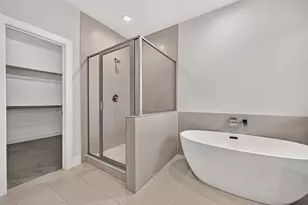 8802 Hollister Pine Ct, Houston, TX 77080 - Photo 42
